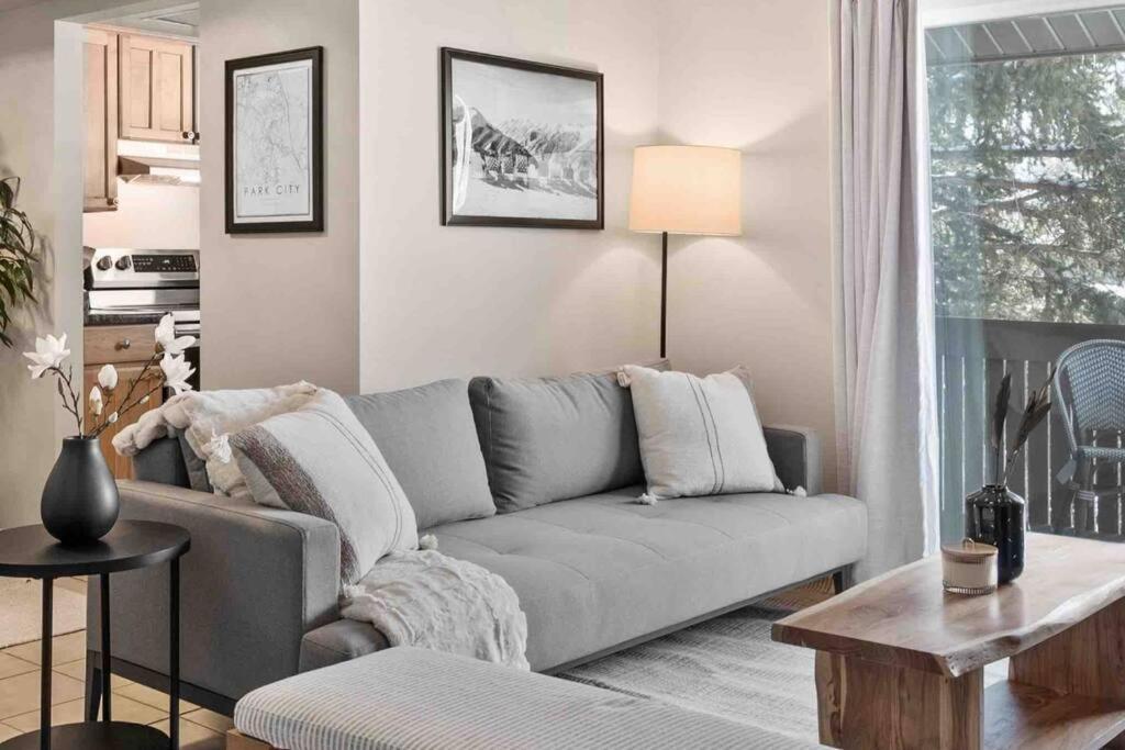 פארק סיטי Cozy Top Floor Condo With Mountain Views מראה חיצוני תמונה